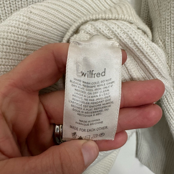 Wilfred Aritzia Ivory Merino Wool Blend V-Neck Sweater Women’s Large - Picture 5 of 11